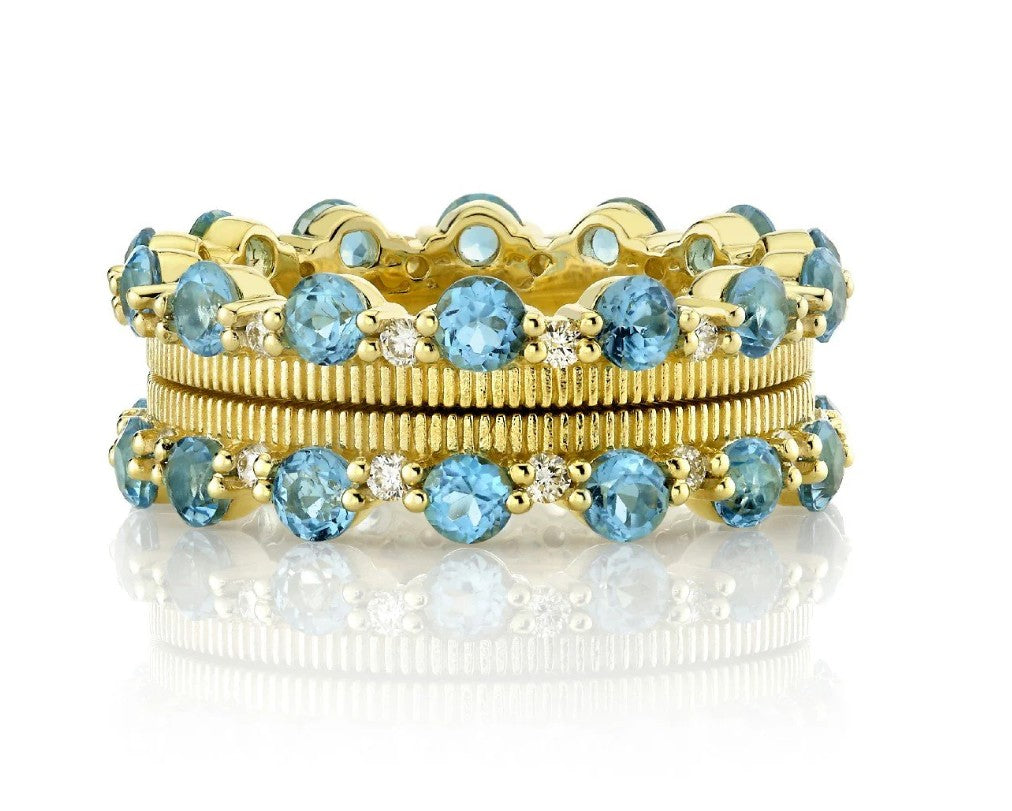 18KY Swiss Blue Topaz Diamond With Strie Detail Guard Bands