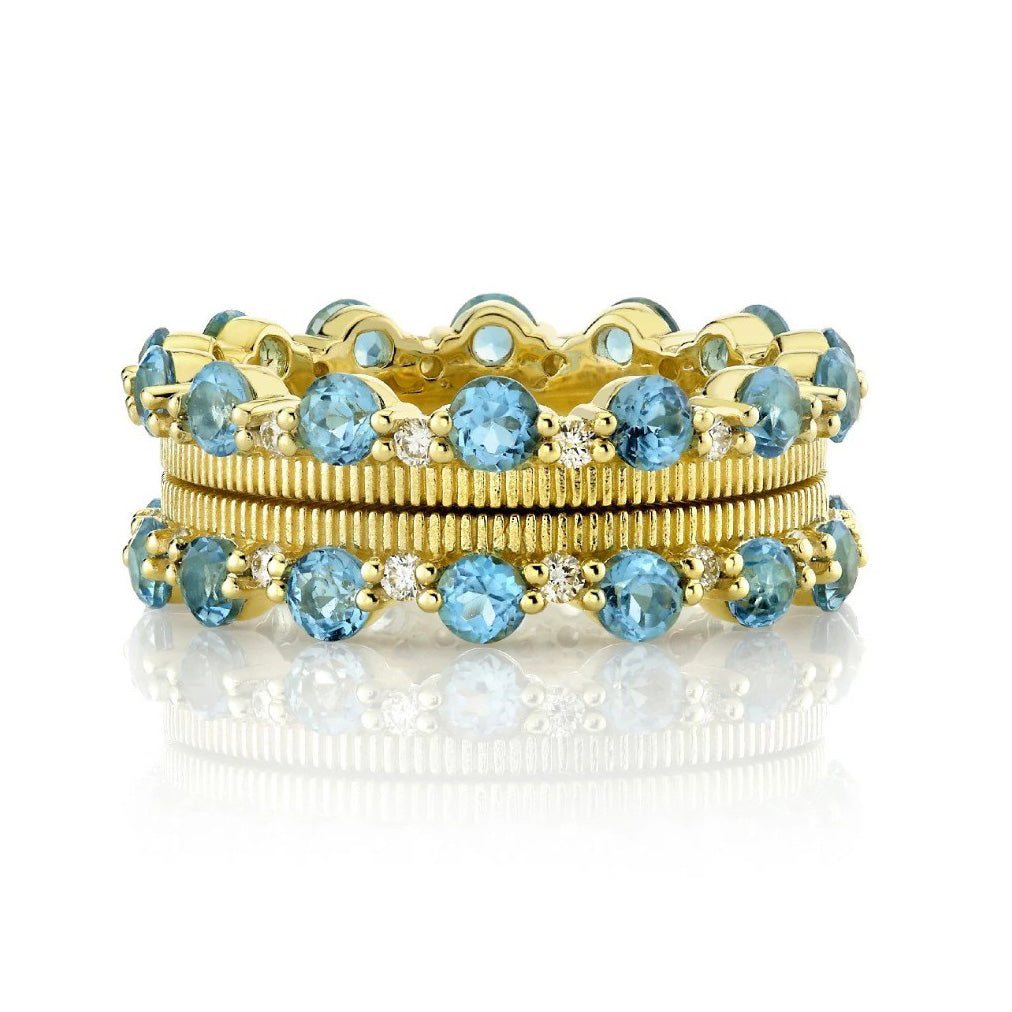 18KY Swiss Blue Topaz Diamond With Strie Detail Guard Bands