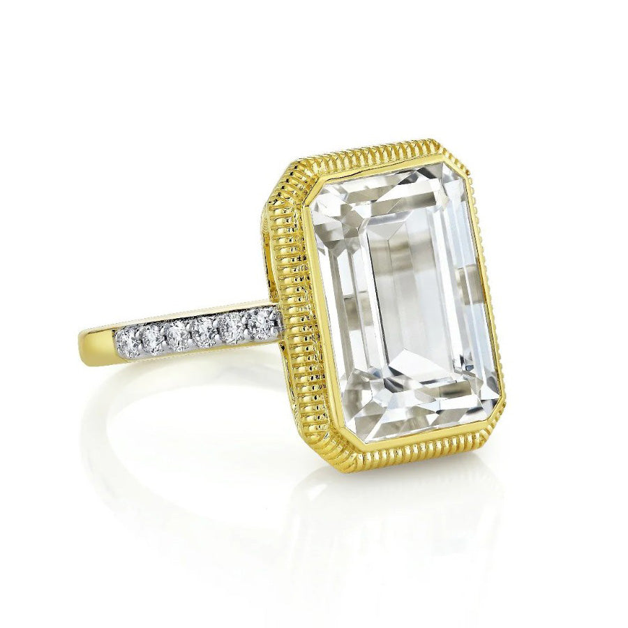 18KY Emerald Cut White Topaz And Diamond With Strie Detail Ring