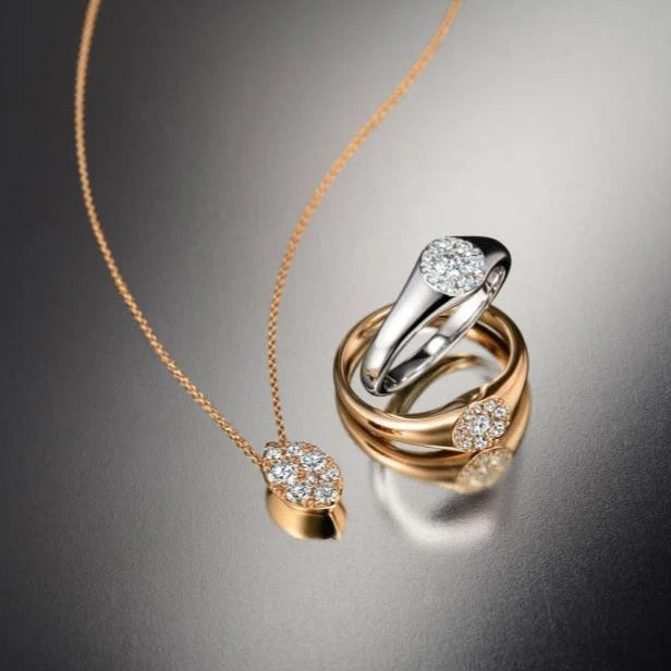 18KY Tessa Circle Signet Ring