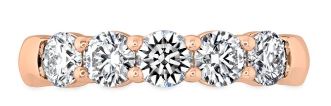 18KW Signature 5 Stone Band