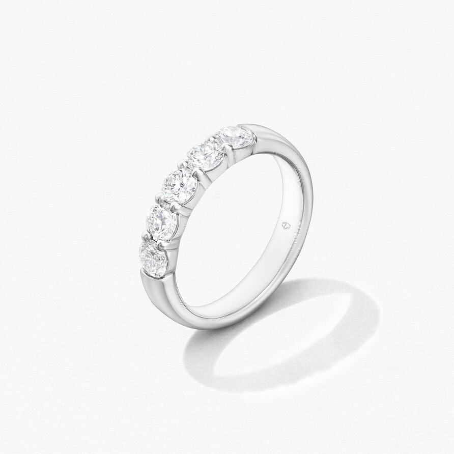 18KW Hearts On Fire Signature 5 Stone Ring