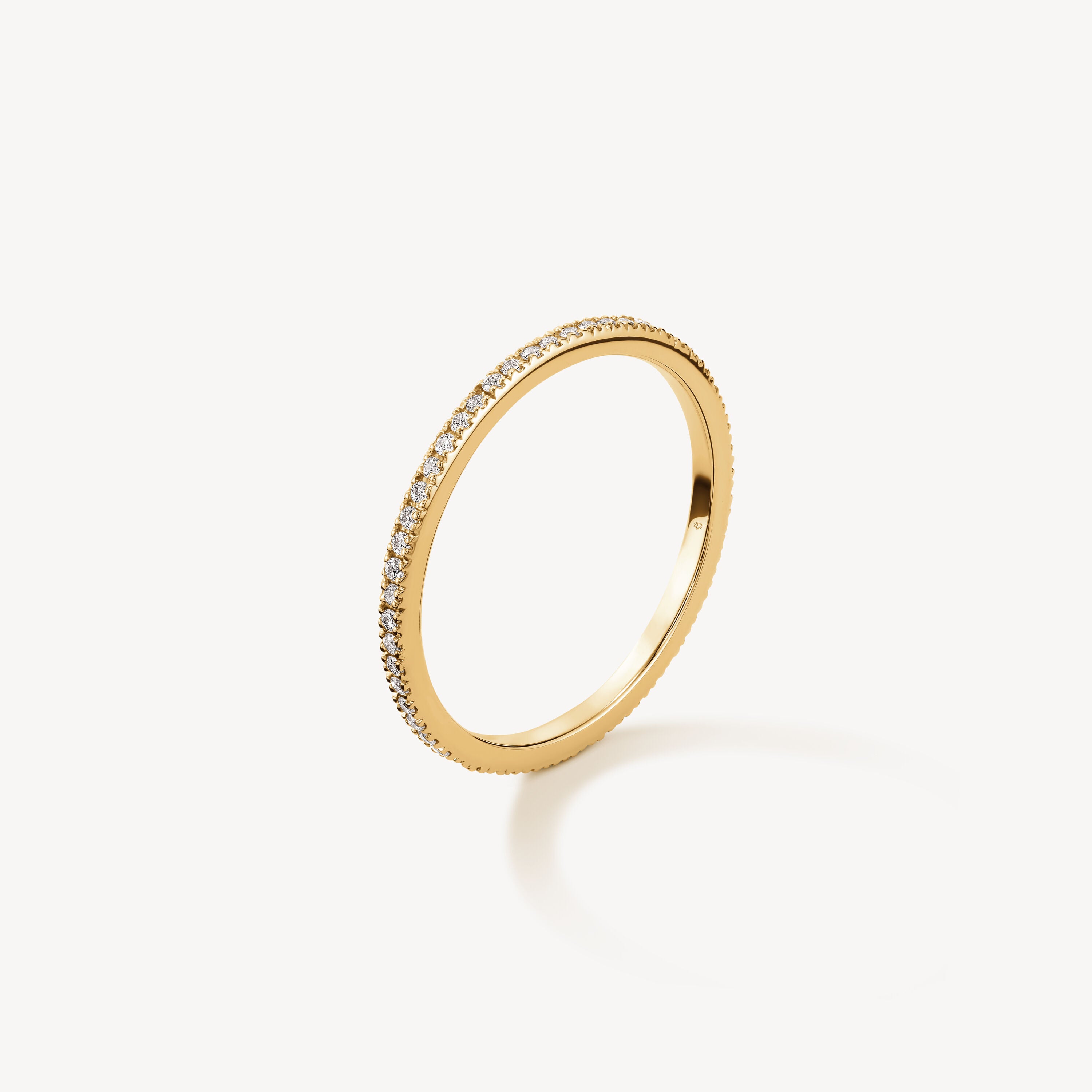 18KY Hearts On Fire Classic Diamond Eternity Band