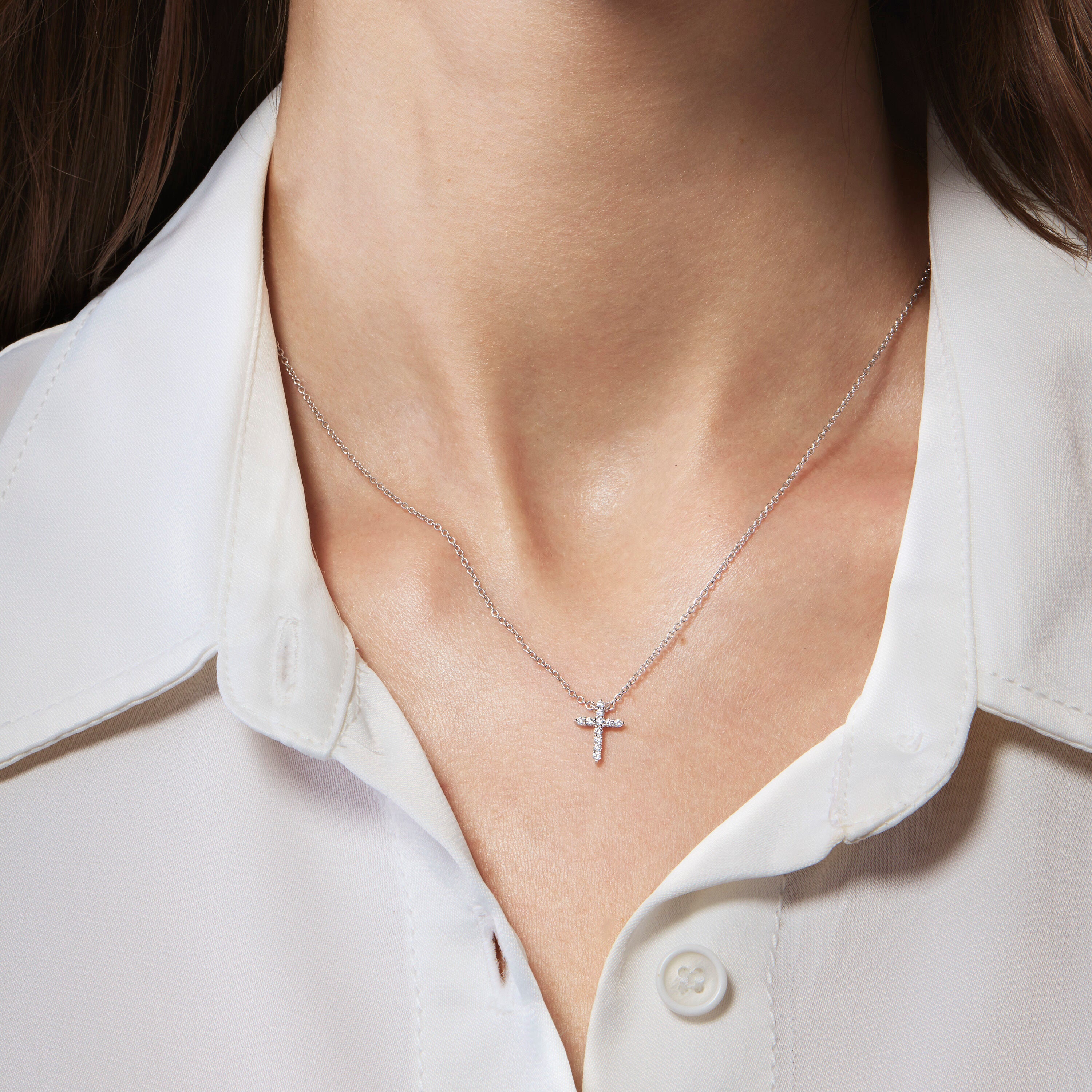 18KY Hearts On Fire Signature Small Cross Pendant
