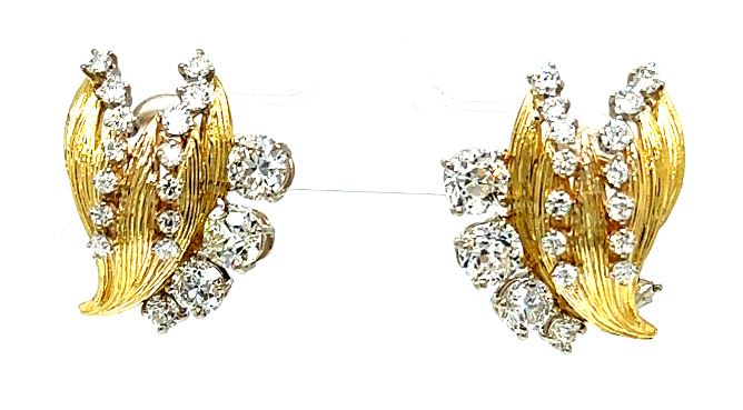 18KY Gold Diamond Earring