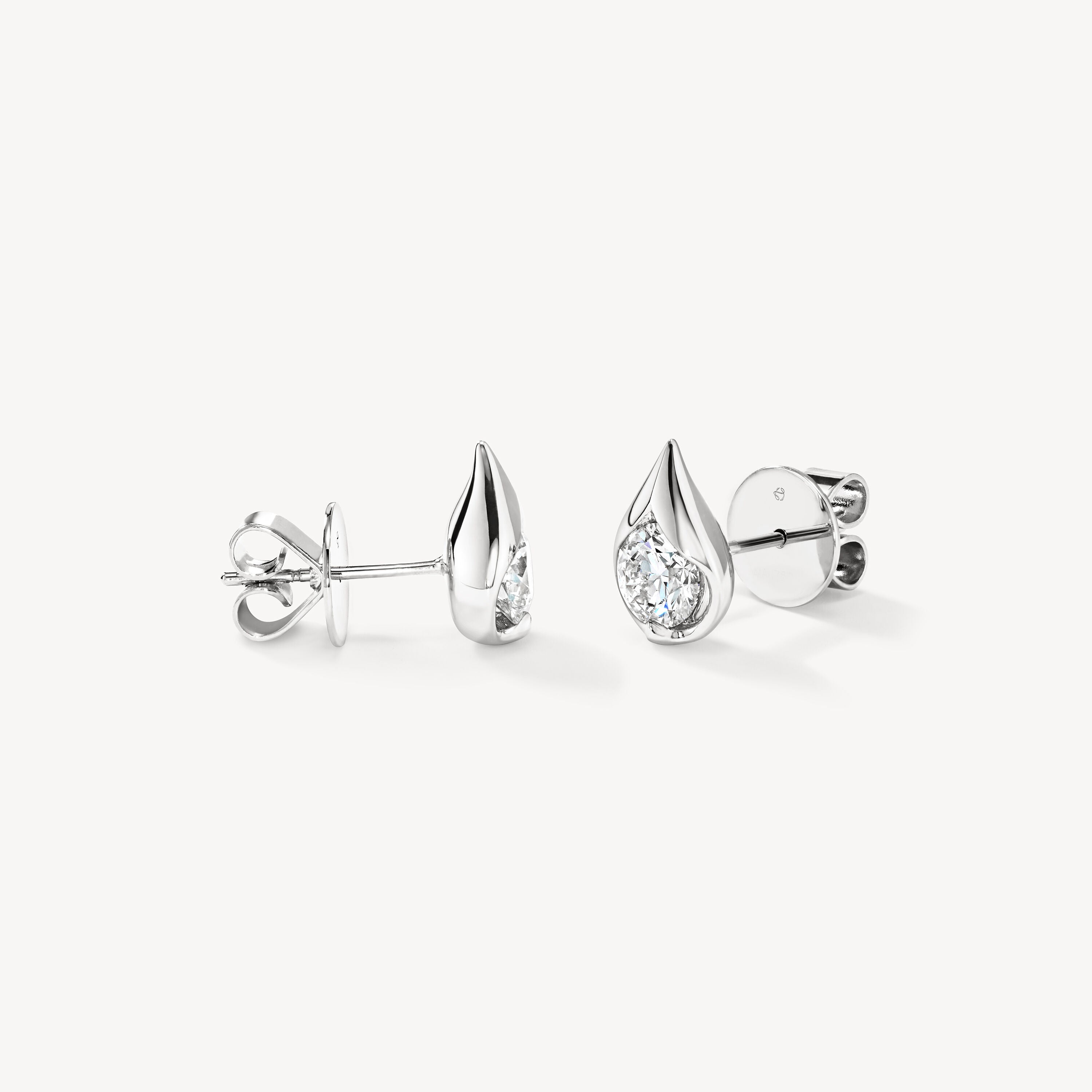 18KW Hearts On Fire LU Droplet Diamond Studs