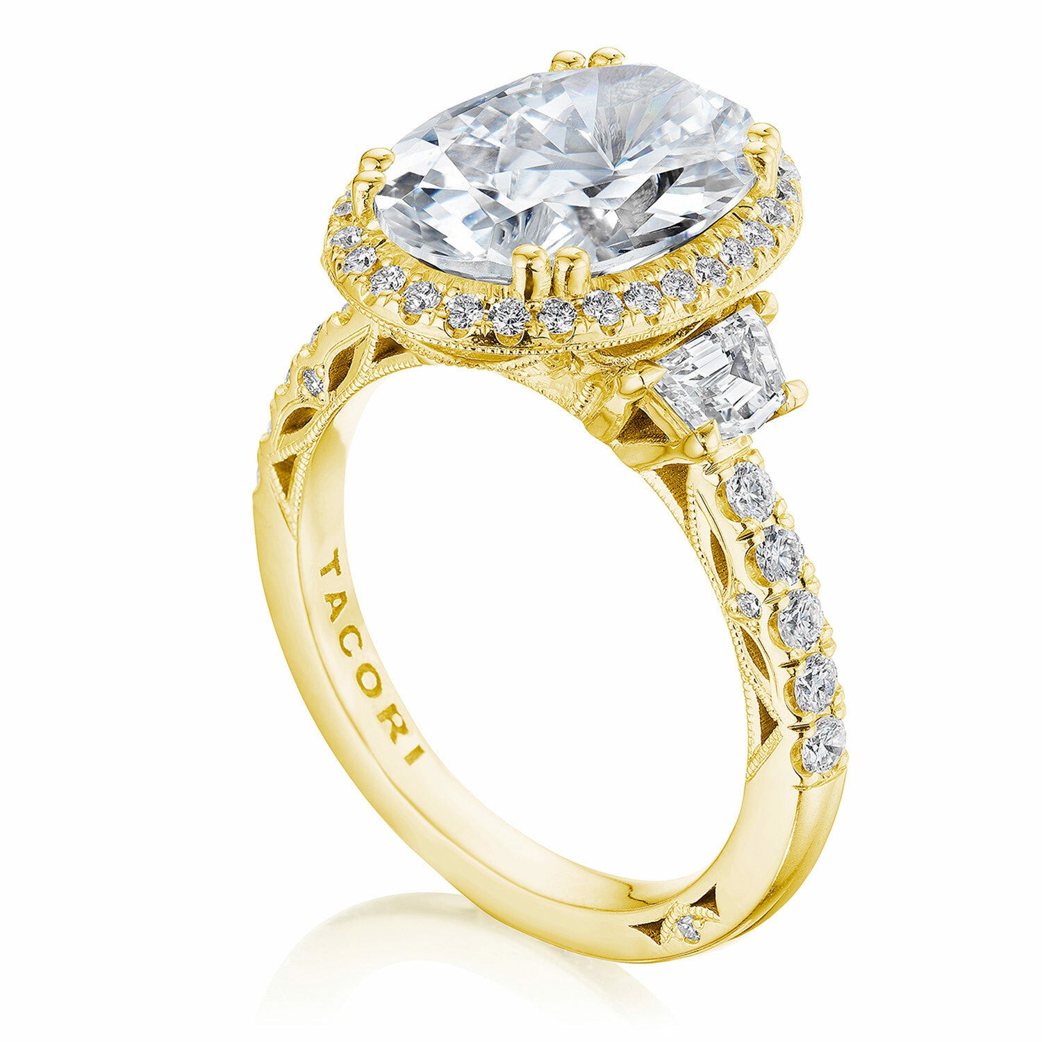 18KY Tacori Dantela Oval Three Stone Engagement Ring
