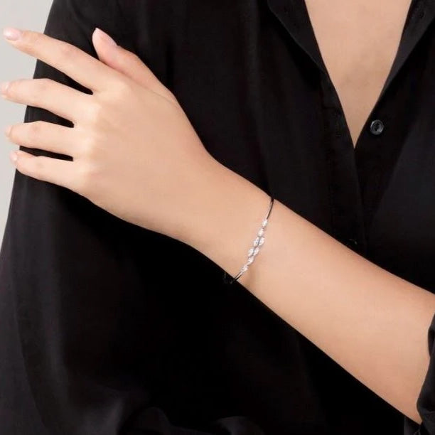 18KY Aerial Marquise Flexi Bangle