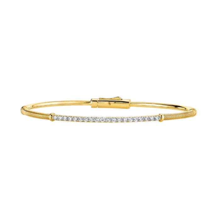 18KY Diamond With Strie Detail Bangle