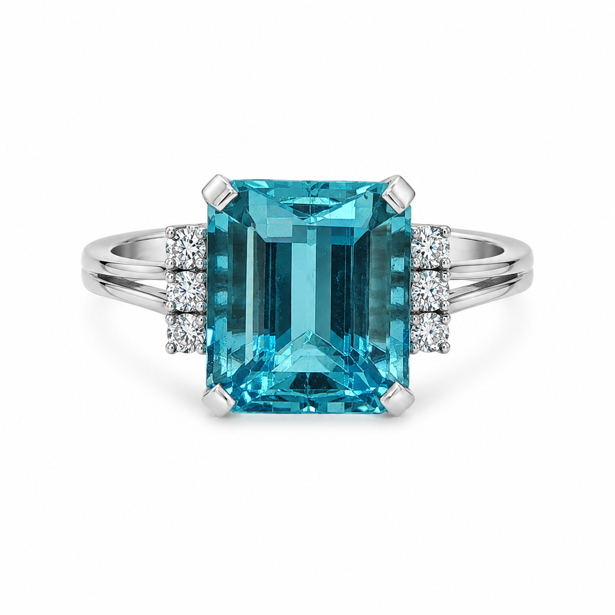 18KW Estate Aquamarine Ring with Diamond Accents