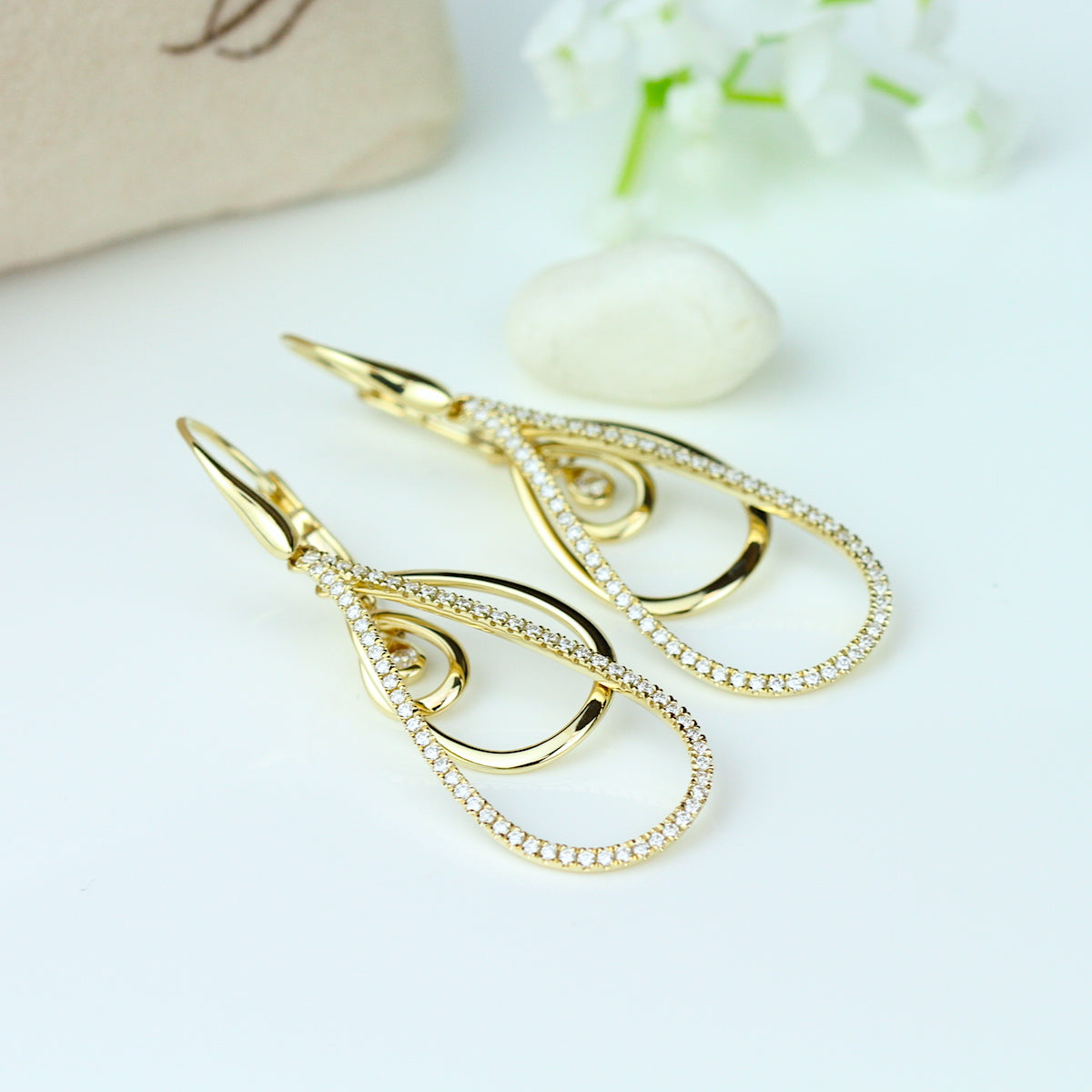 14KY Parade Dangling Diamond Earrings