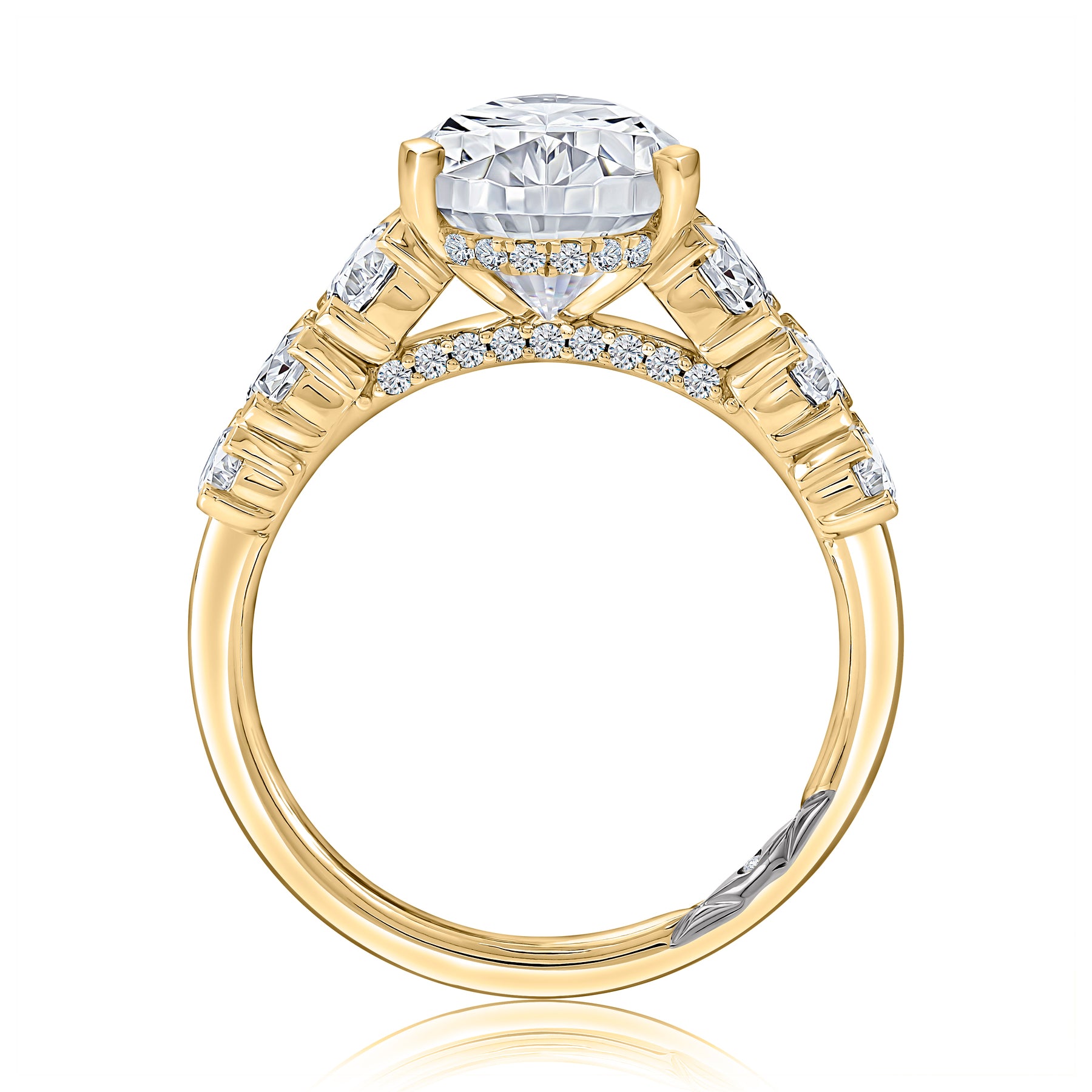 14K YELLOW GOLD DIAMOND ENGAGEMENT RING