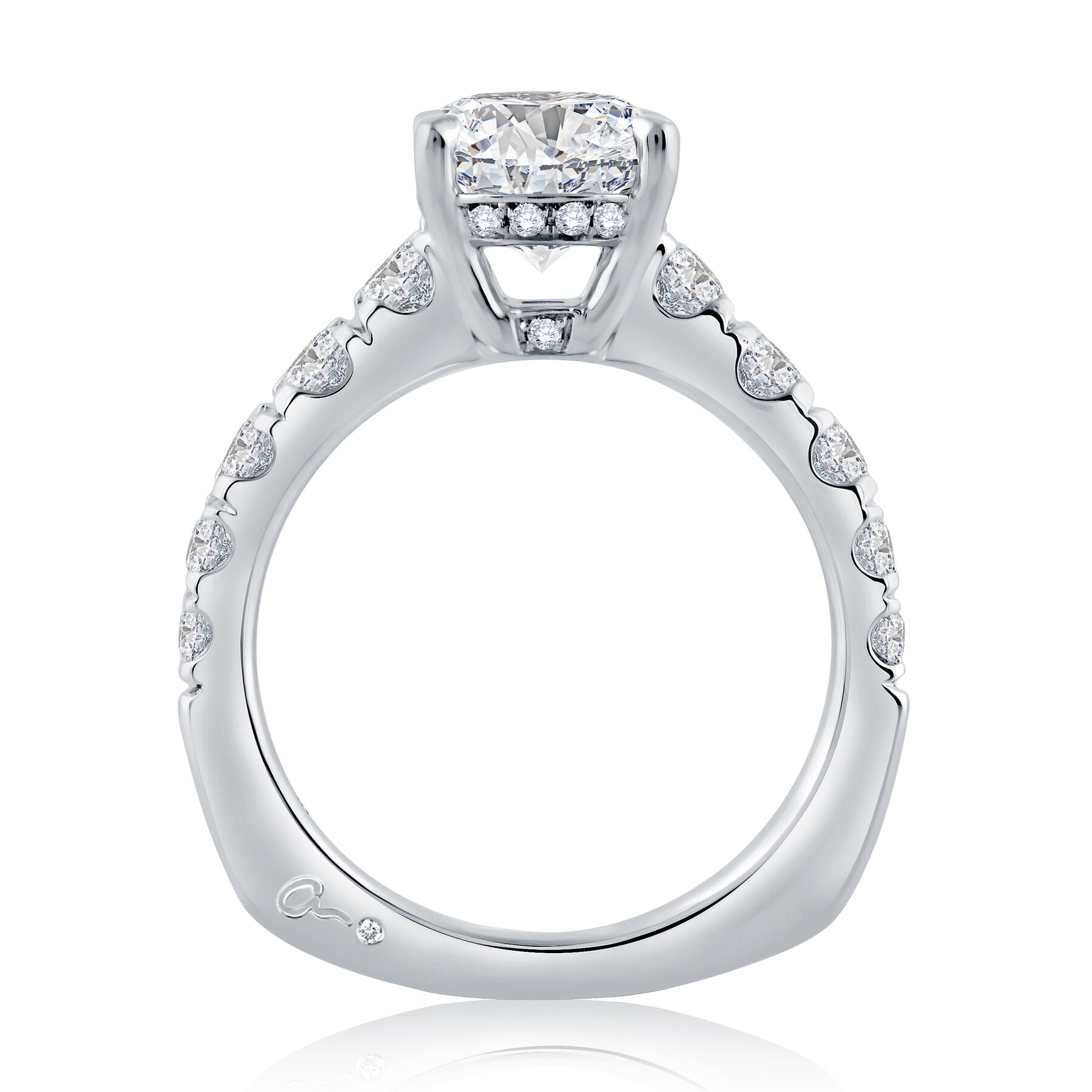 18K WHITE GOLD ROUND ENGAGEMENT RING