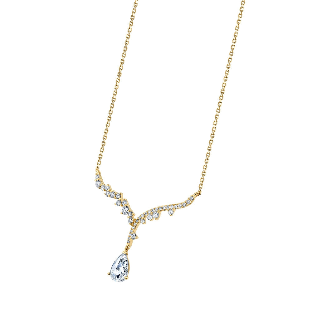 18KY "Luminiere V" Design Diamond Necklace