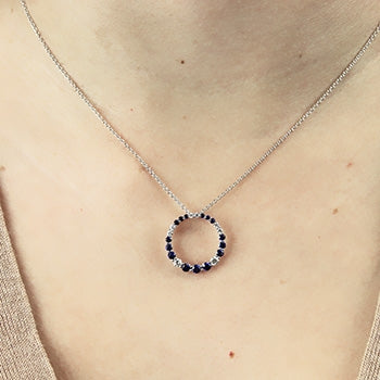 18KW DIAMOND & BLUE SAPPHIRE CIRCLE PENDANT