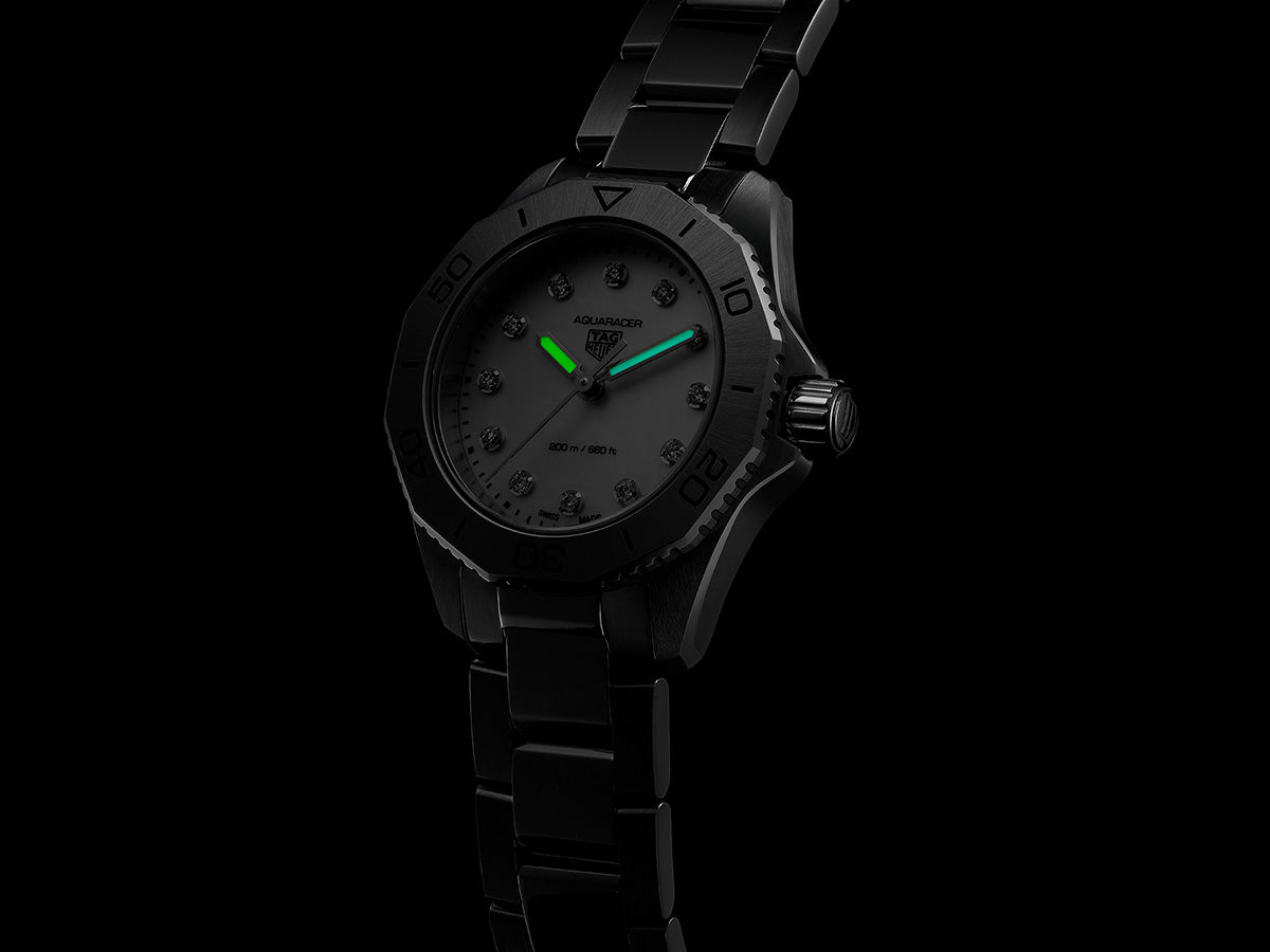 TAG Heuer Aquaracer Professional 200 Quartz Watch - Diameter 30MM