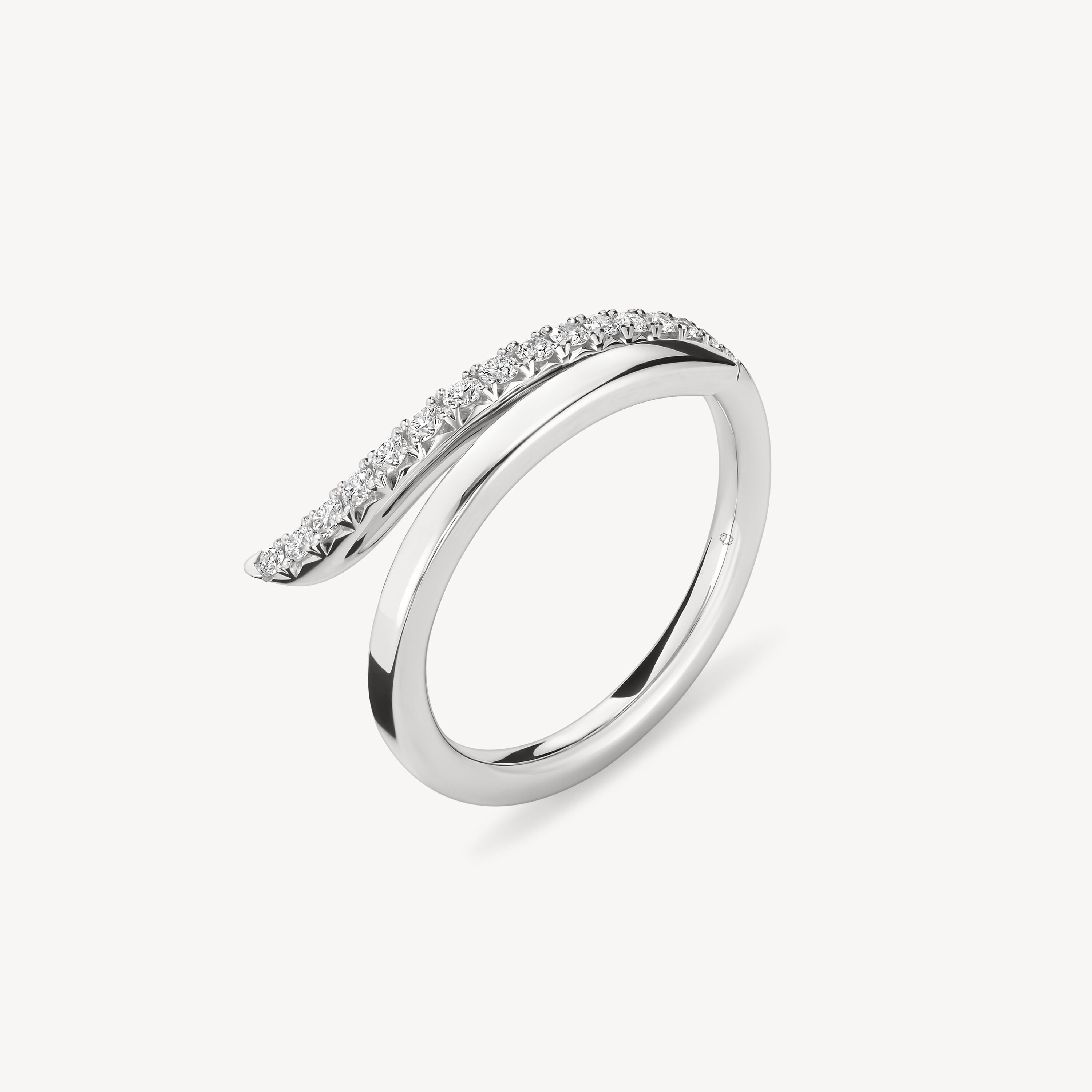 18KW Hearts On Fire Vela Pavé Diamond Ring