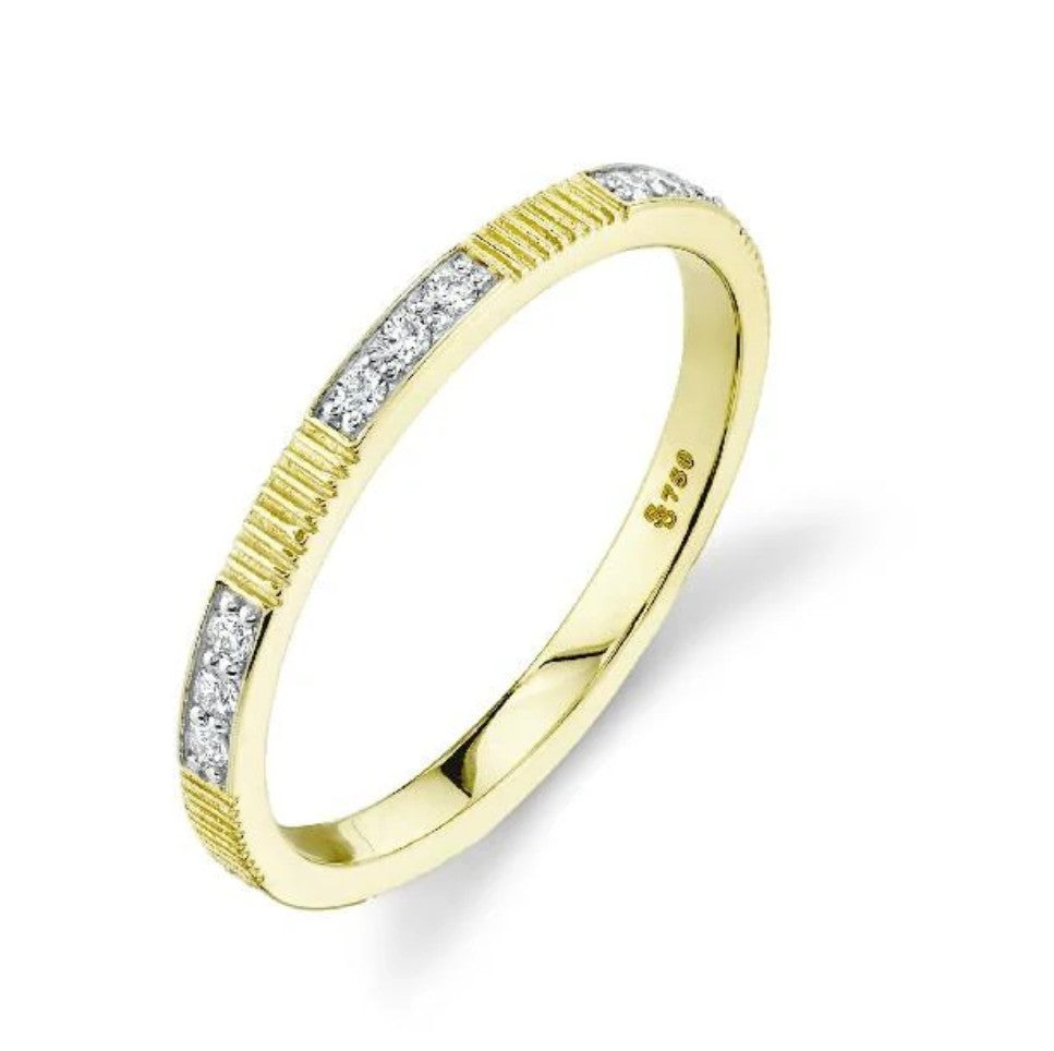 18KY Diamond Strie Detail Stacker Band