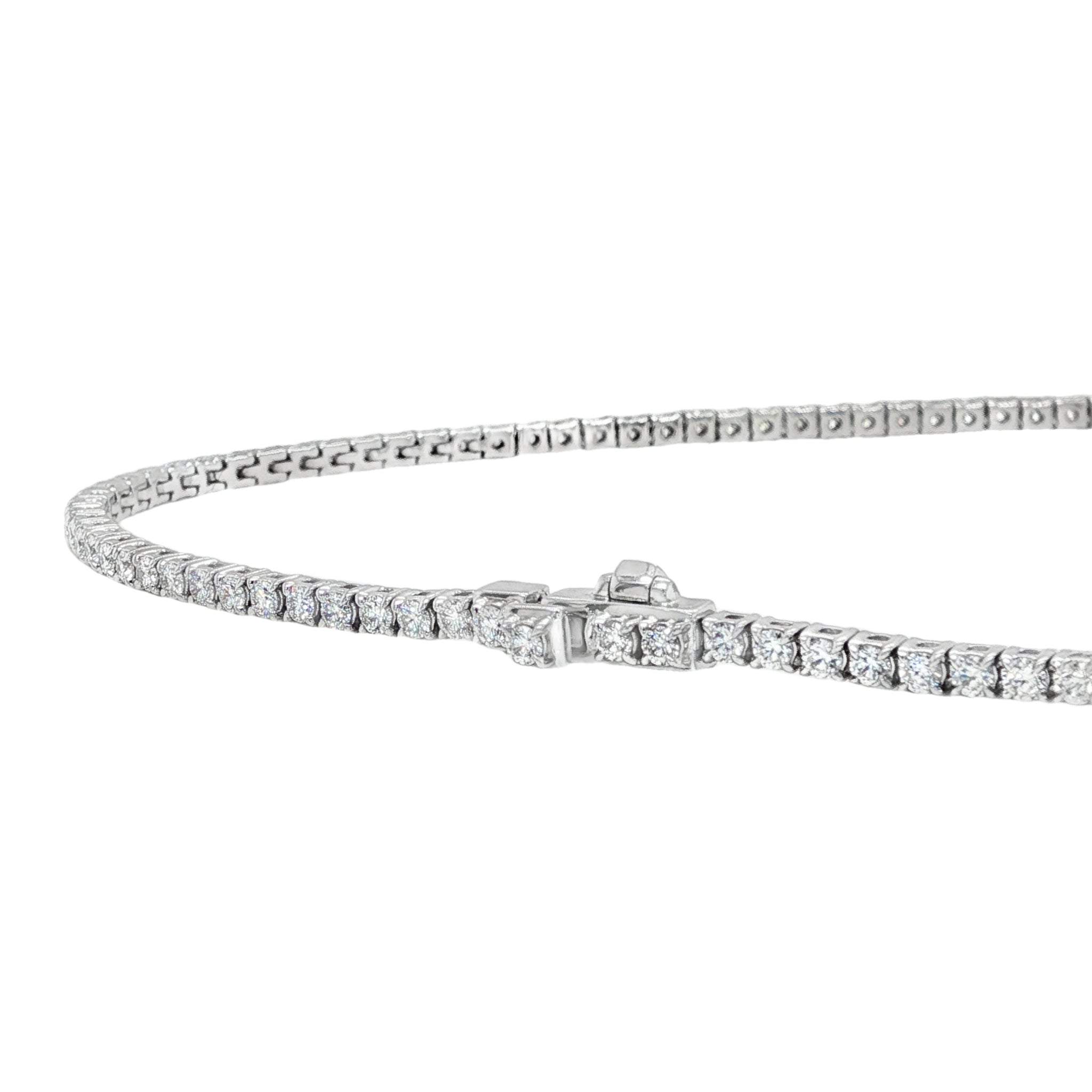 18KW DIAMOND LINE NECKLACE