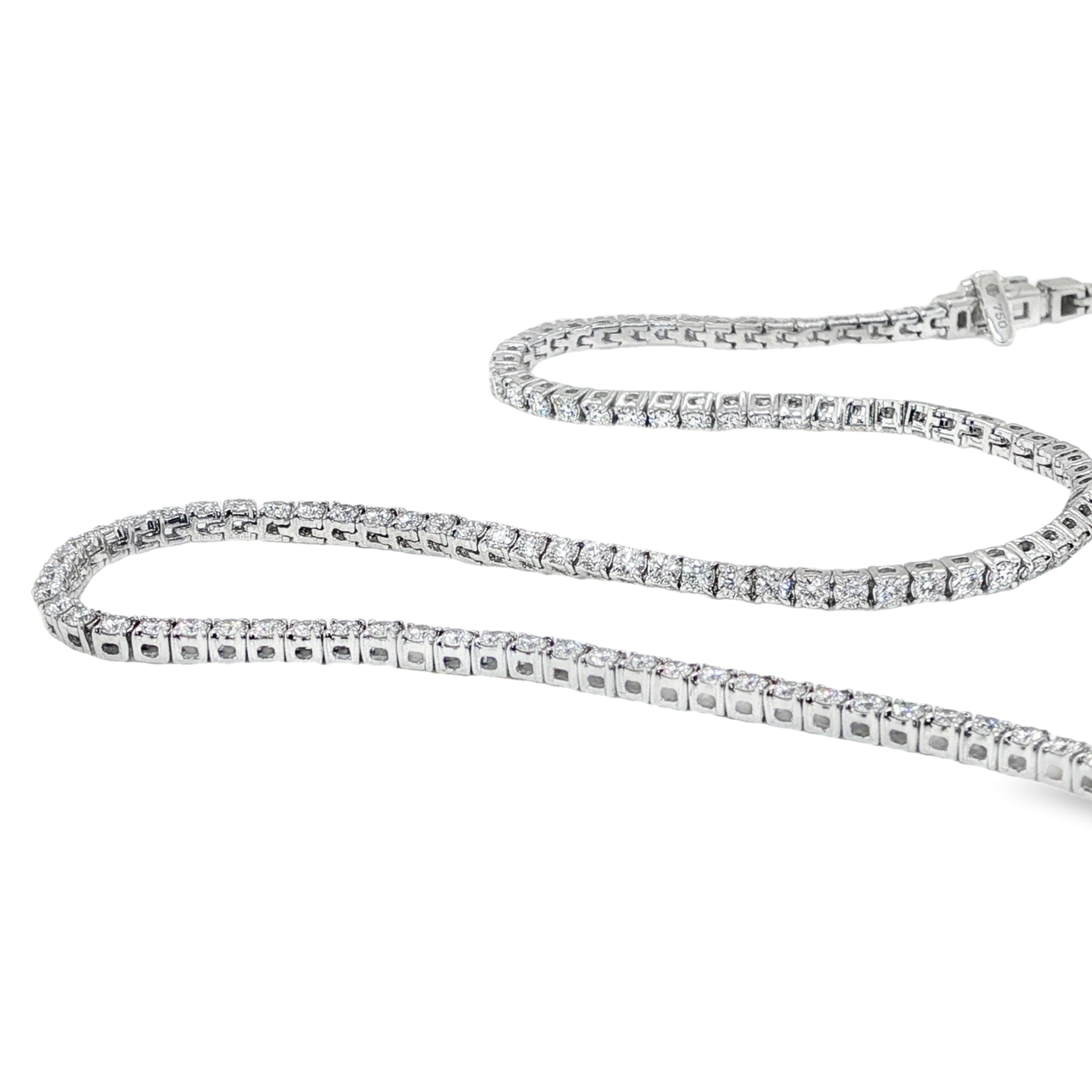 18KW DIAMOND LINE NECKLACE