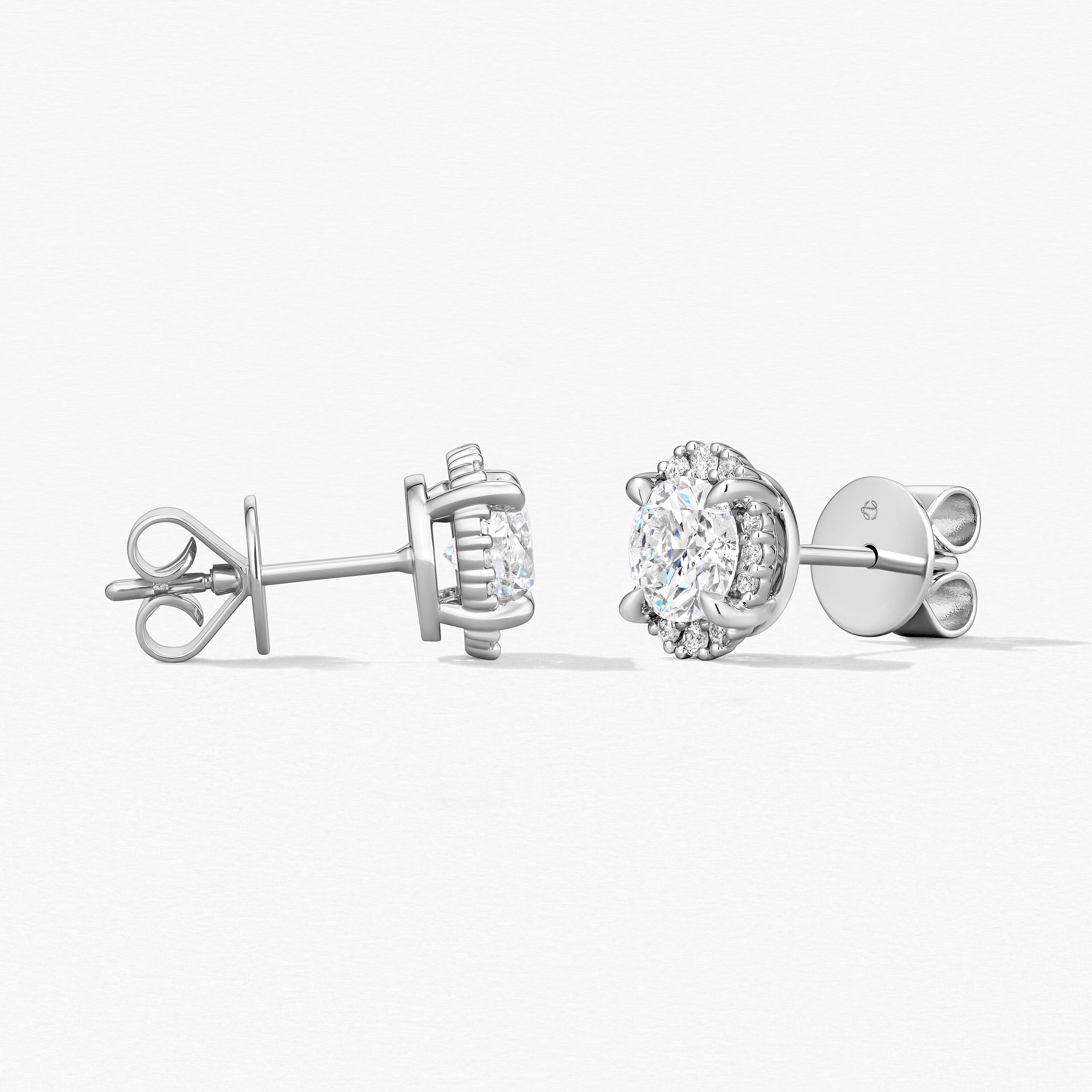 18KW Hearts On Fire Ellipse Diamond Earrings