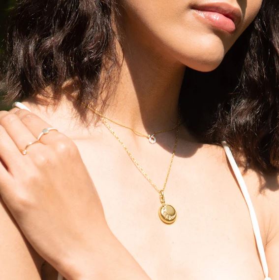 18KY "Sun" Gold Locket Necklace With Diamonds