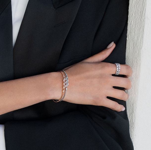 18KW Aerial Marquise Flexi Bangle