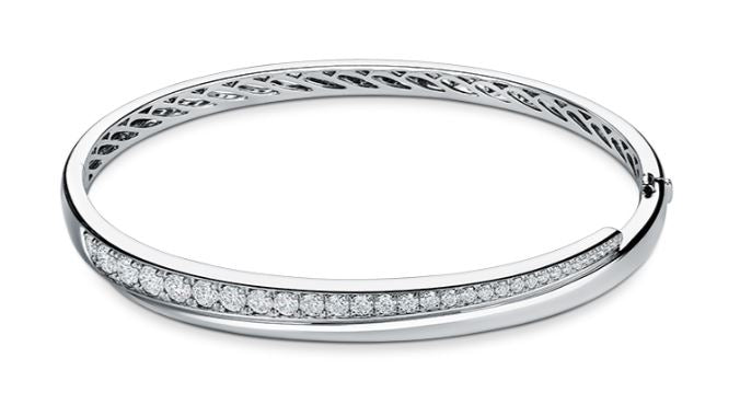 18KY Vela Crossover Bangle