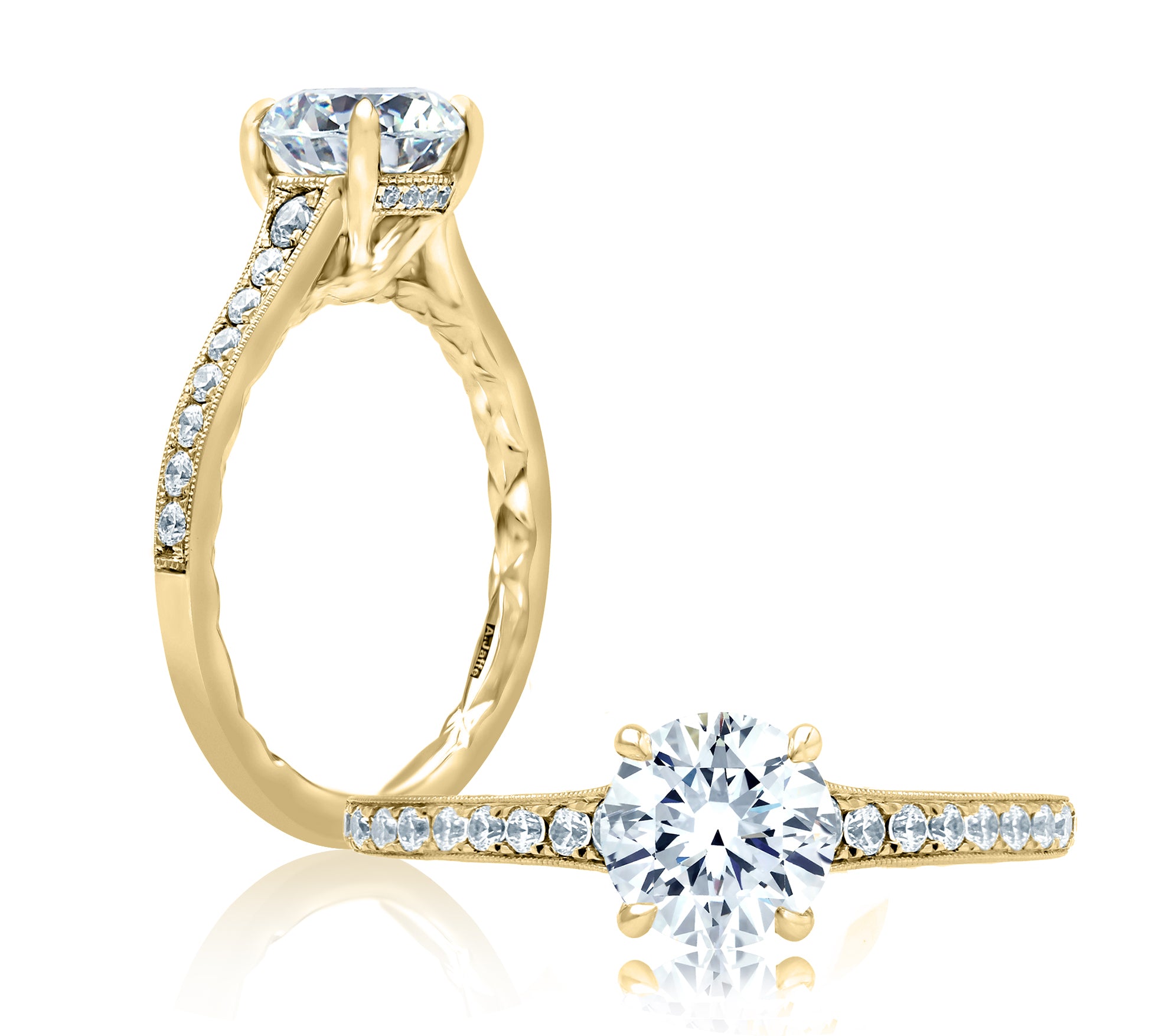 18K WHITE GOLD CUSHION CUT DIAMOND HALO RING