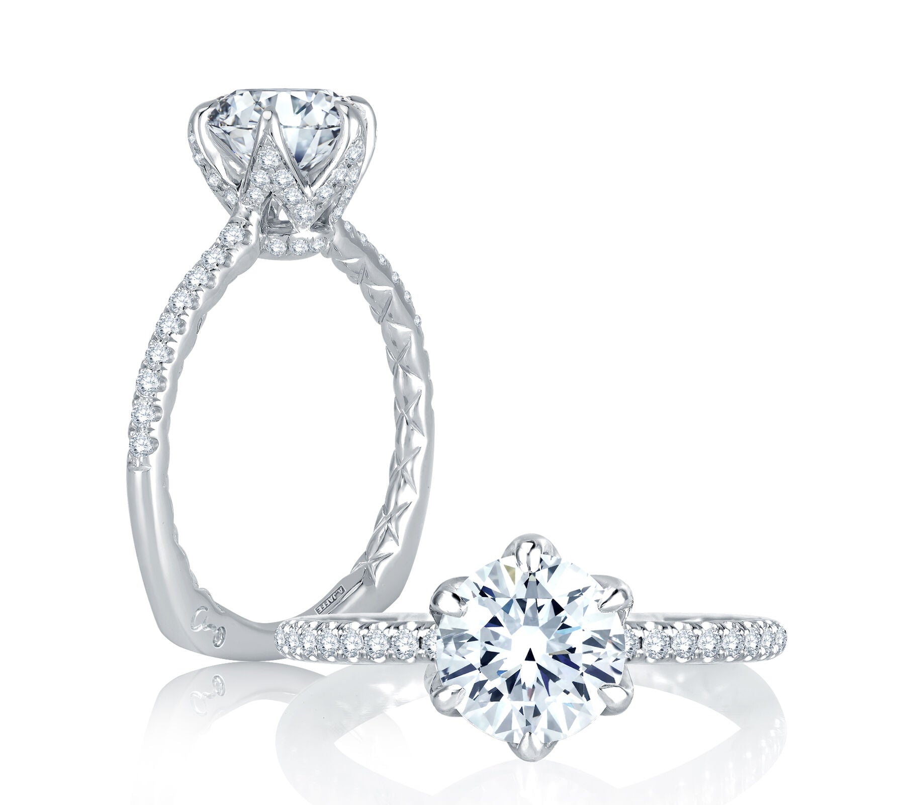 18K WHITE GOLD DIAMOND ENGAGEMENT RING