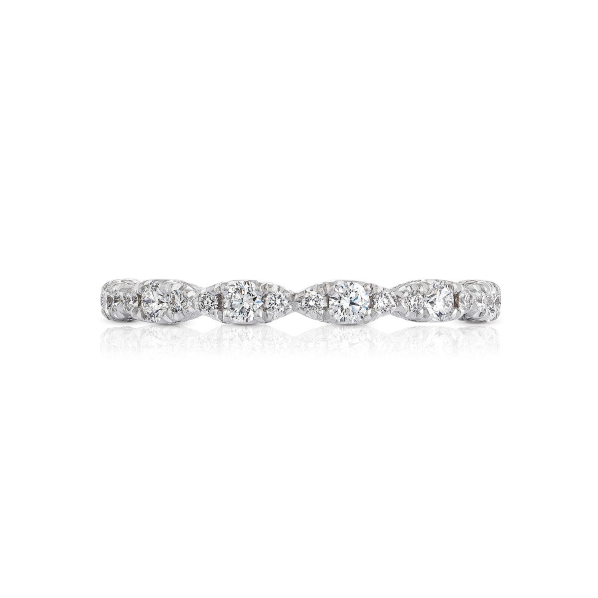 18KW Petite Crescent Marquise Shape Design Detail Wedding Band