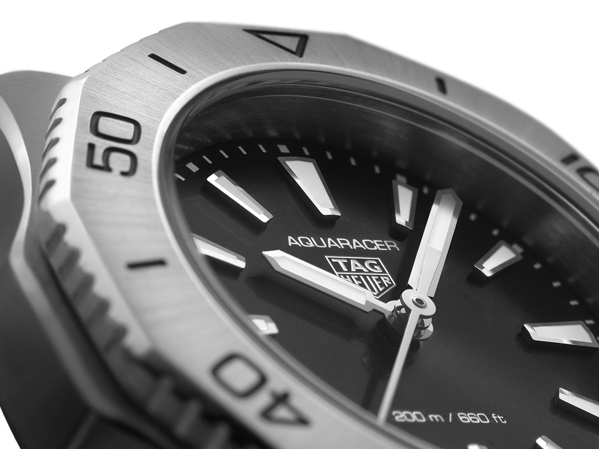 TAG Heuer Aquaracer Professional 200 Quartz Watch - Diameter 30MM