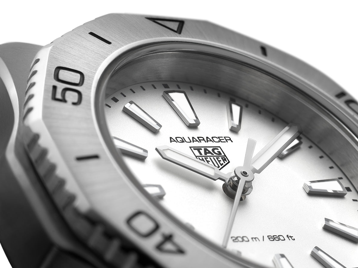 TAG Heuer Aquaracer Professional 200 Quartz Watch - Diameter 30MM