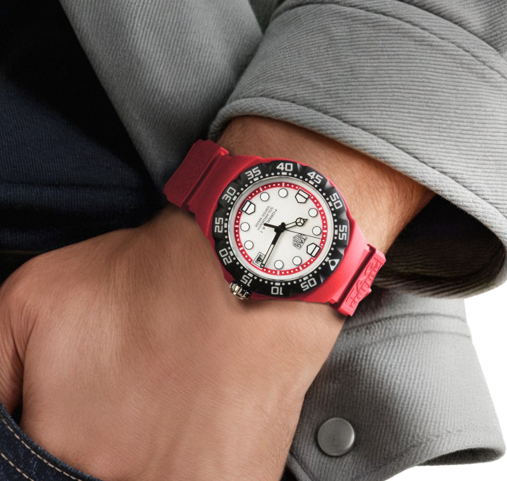 TAG HEUER FORMULA 1 SOLARGRAPH